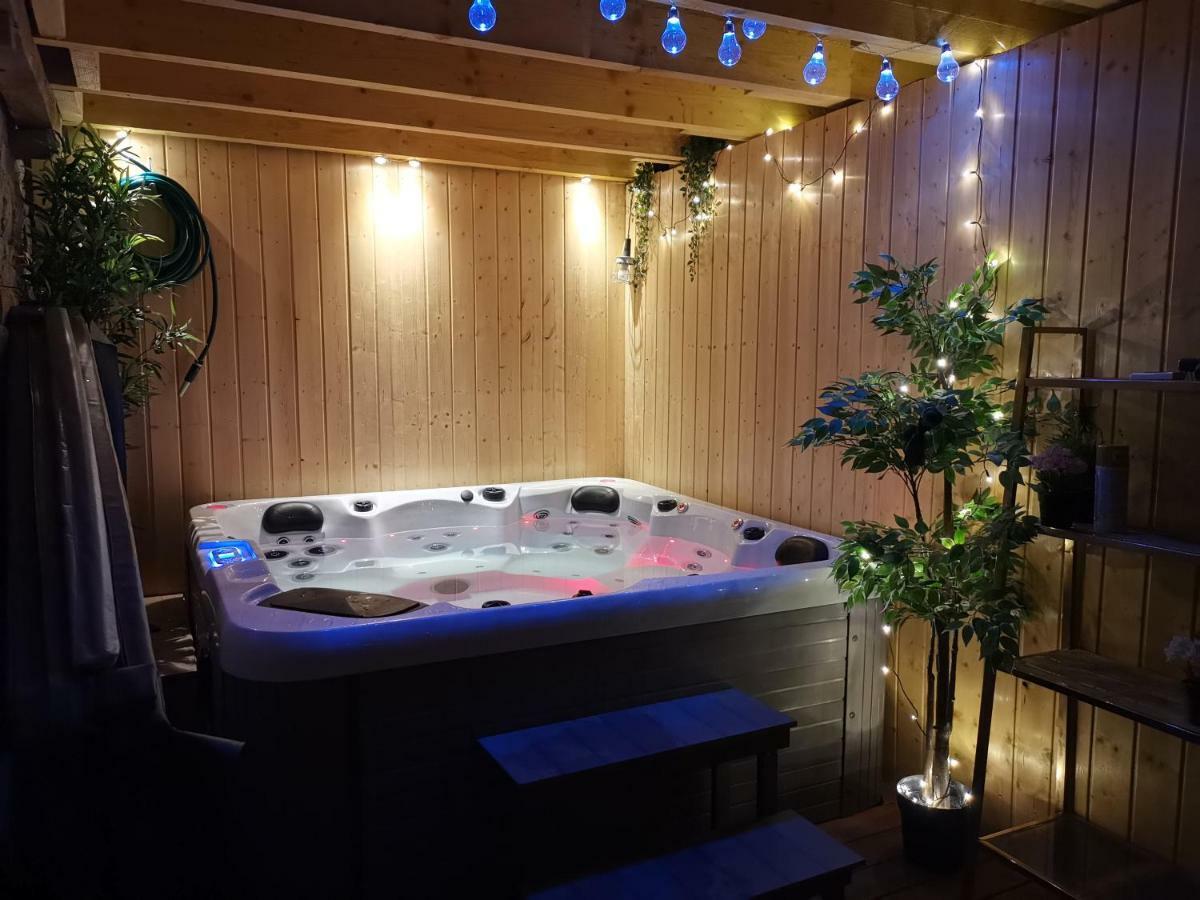 Domaine Lvd Avec Spa, Bois Et Riviere Privee La Bloutiere Exterior photo
